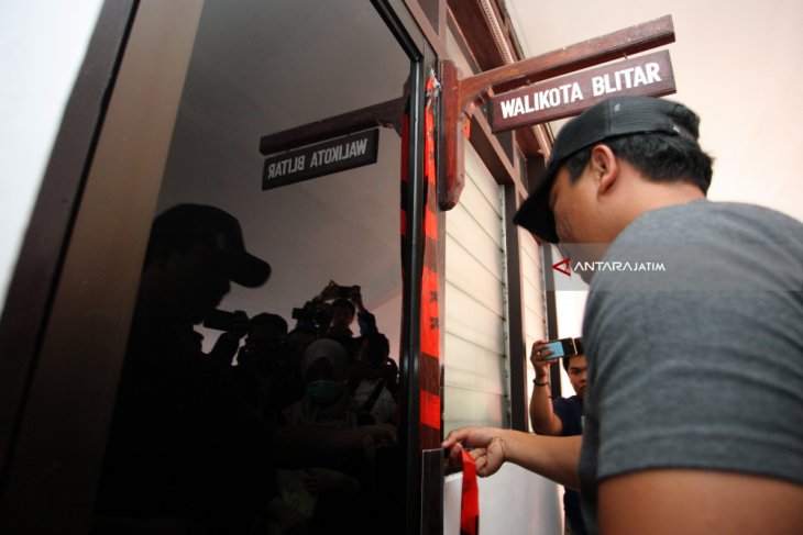 Segel Ruang Kerja Wali Kota Blitar