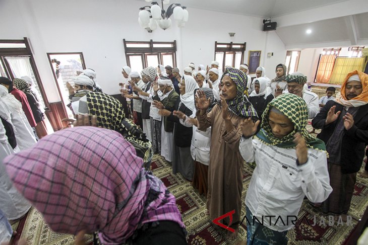 Salat Idul Fitri Tarekat Naqsabadiyah