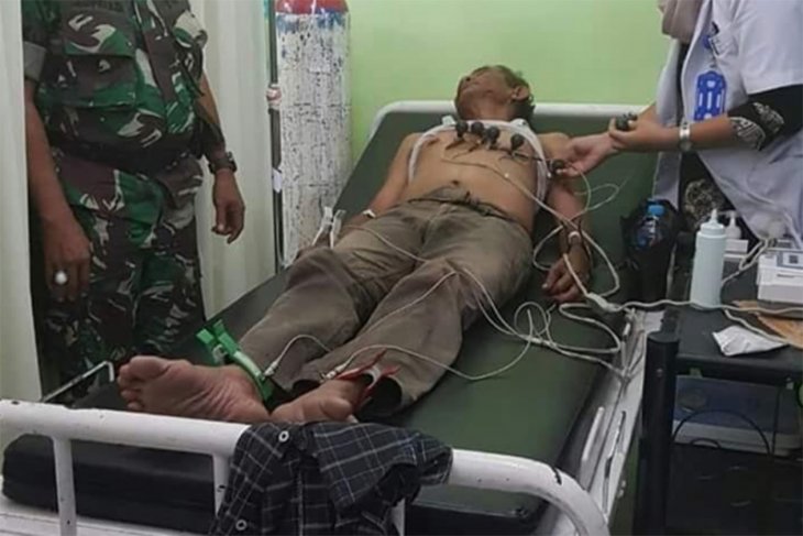 Pemeriksaan kesehatan Mustafa pasca meminum tinta