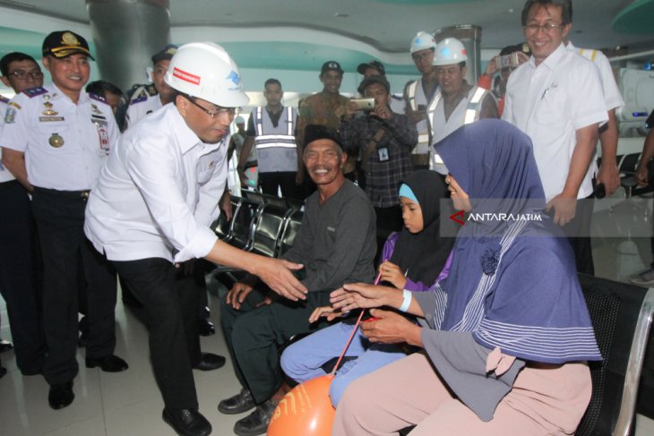 Menhub Tinjau Pelabuhan Tanjung Perak