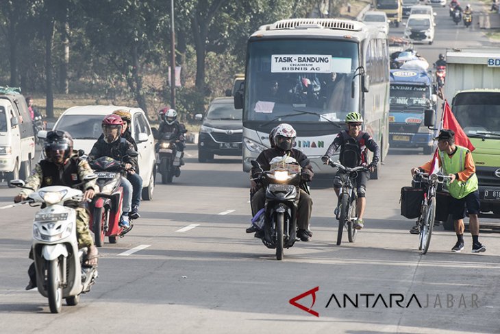 Mudik dengan sepeda onthel