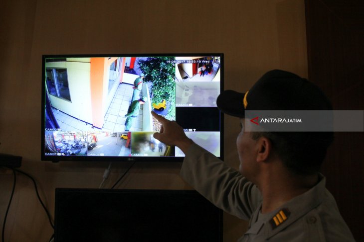 Pengamanan Logistik Pilkada Menggunakan CCTV