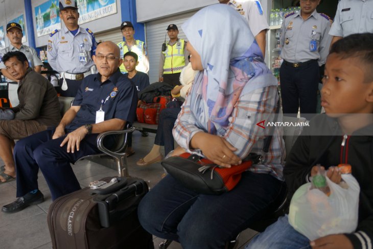 Sekjen Hubdar Tinjau Arus Mudik Treminal Gayatri