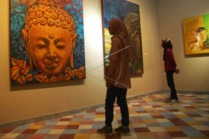 Pameran lukisan komunitas seniman Borobudur