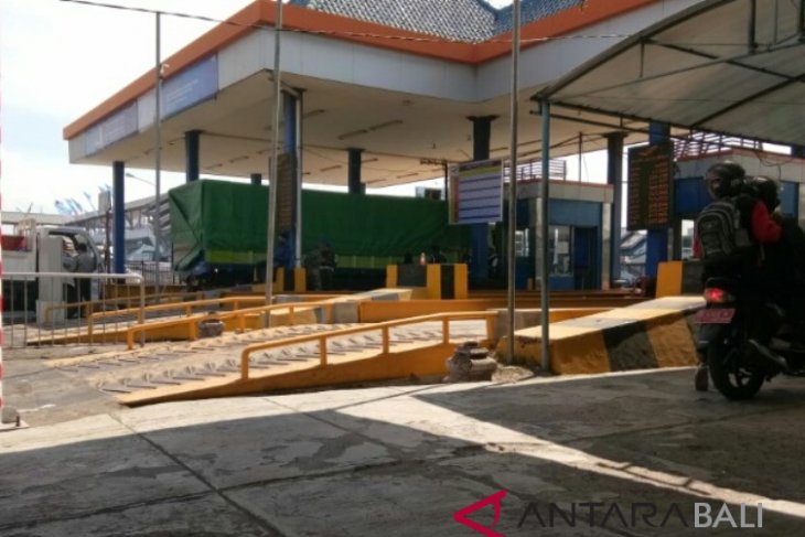 Pelabuhan Gilimanuk sempat tutup karena cuaca buruk