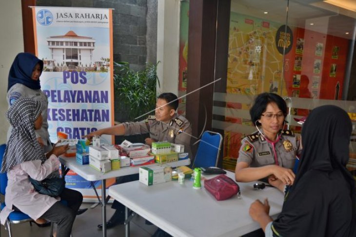 Pos pelayanan kesehatan pemudik