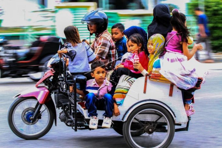 Wisata becak motor di Aceh