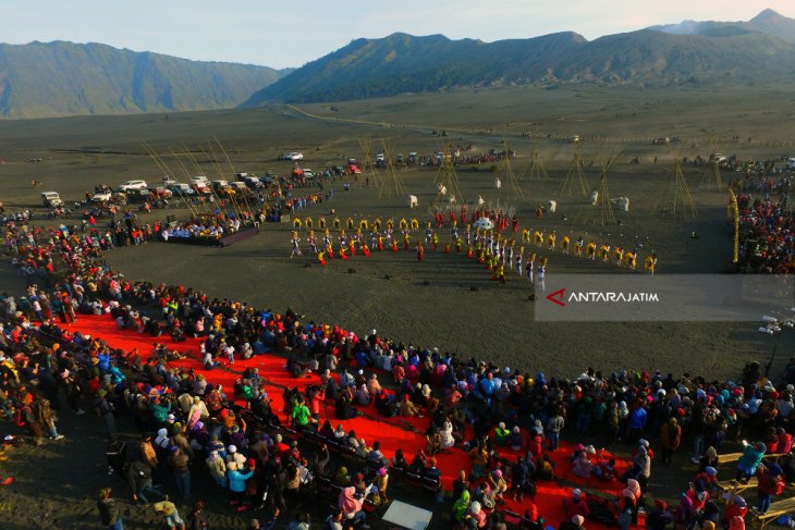 Foto Aerial - Eksotika Bromo