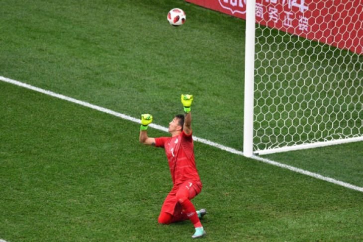 Diego Godin: kesalahan kiper Uruguay layak dimaafkan