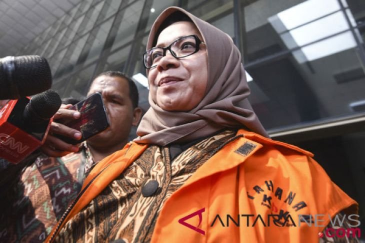 Eni Saragih kembalkan Rp500 juta ke KPK terkait kasus suap PLTU Riau-1