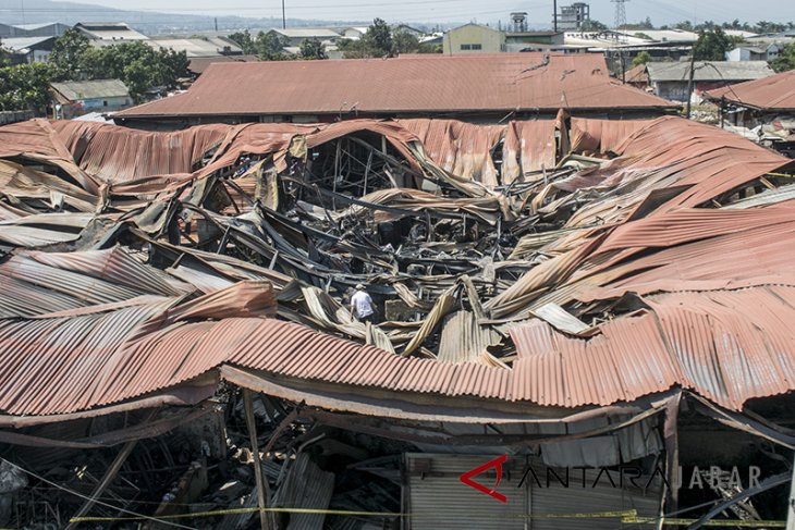 Sisa kebakaran pasar Gedebage