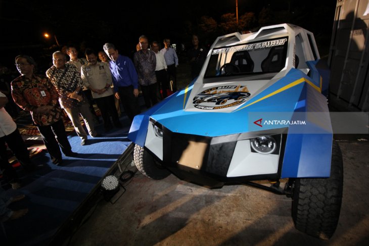 Peluncuran Mobil Listrik