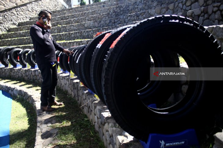 Peluncuran Michelin XCD 2