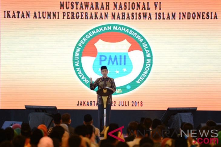 Presiden membuka munas ikatan alumni PMII