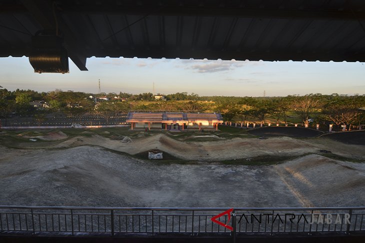 Venue Sirkuit BMX Galuh Ciamis tidak terawat