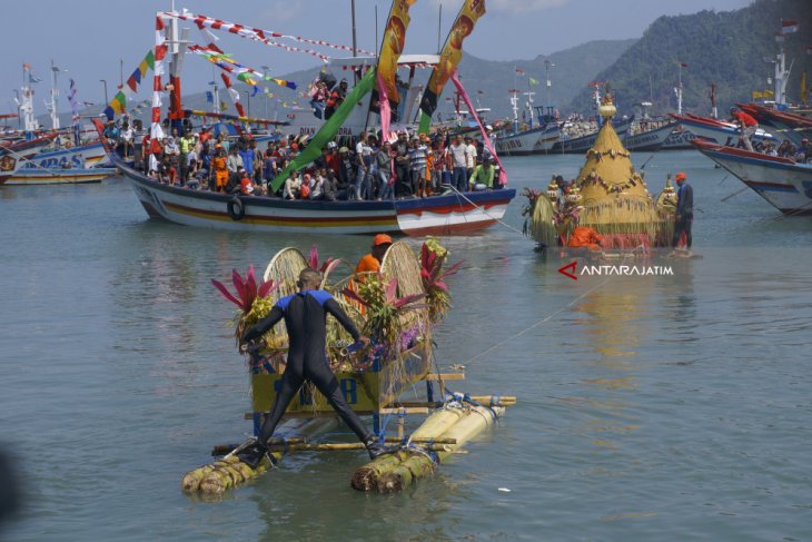  Larung Sembonyo Trenggalek