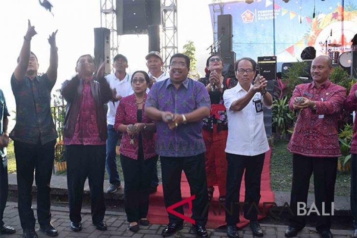 Bupati Buleleng buka
