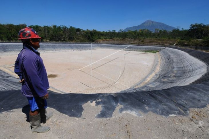 Kekeringan embung musuk