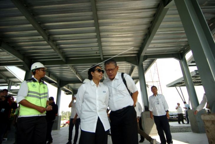 Menteri BUMN tinjau jalan tol Brebes-Pemalang
