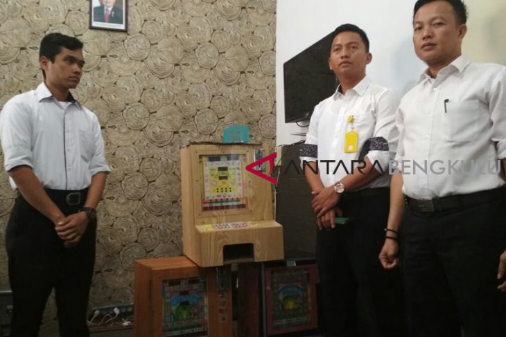 Polisi Rejang Lebong tangkap pemain jackpot