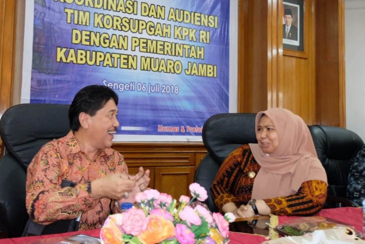 Bupati Masnah terima kunjungan tim supervisi KPK