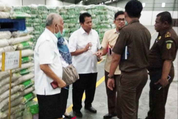 Bekasi tambah cadangan beras jadi 110 ton