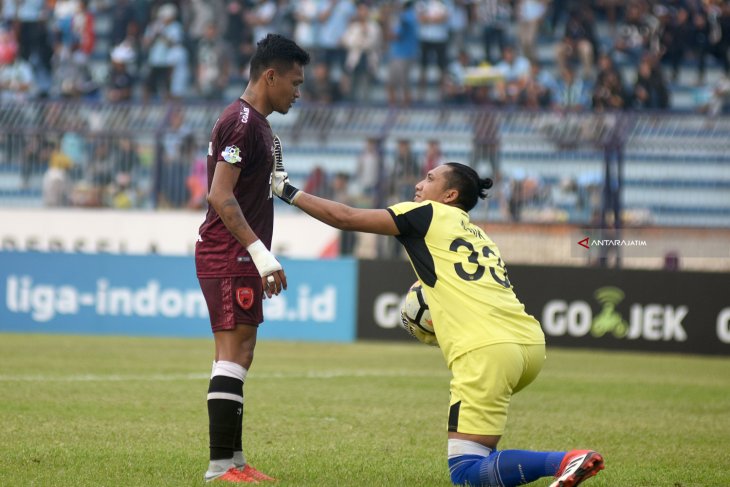 Persela Imbang Lawan PSM