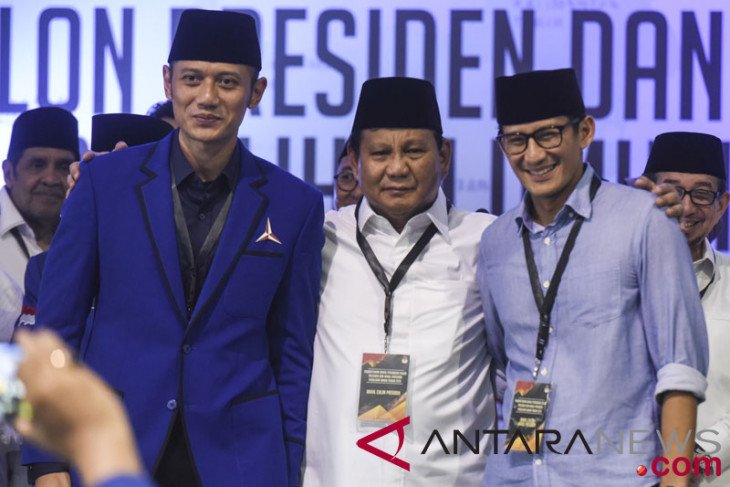 AHY dampingi Prabowo-Sandiaga ke KPU