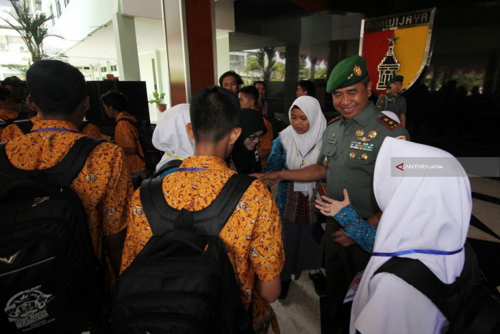 BUMN Hadir-SMN Kunjungi Markas TNI