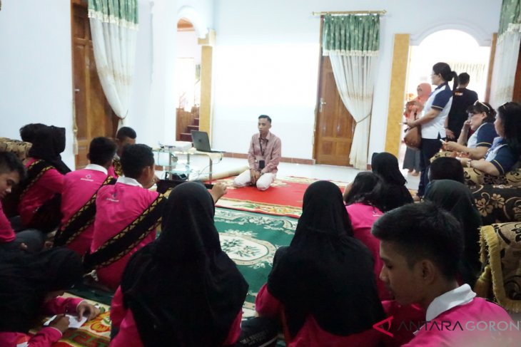 BUMN Hadir - SMN Lampung Diberi Pelatihan Kelola Toko Online