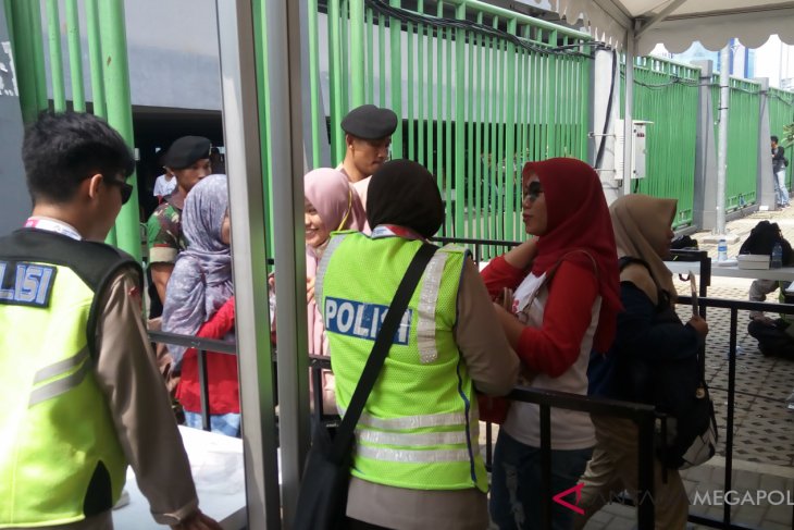 Spanduk klub domestik disita jelang laga Indonesia-Taipei