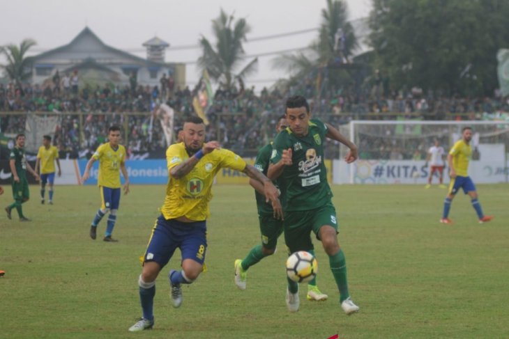 Barito menang atas Persebaya 3-2