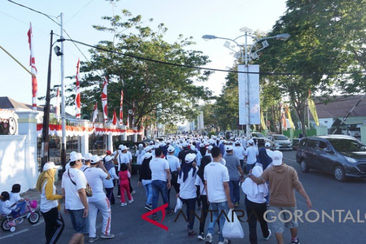 BUMN Hadir - Jalan Sehat BHUN Di Gorontalo