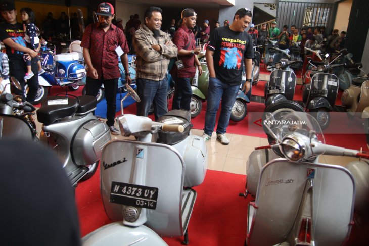 Kontes Motor Vespa