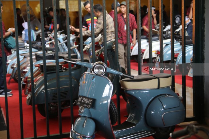 Kontes Motor Vespa