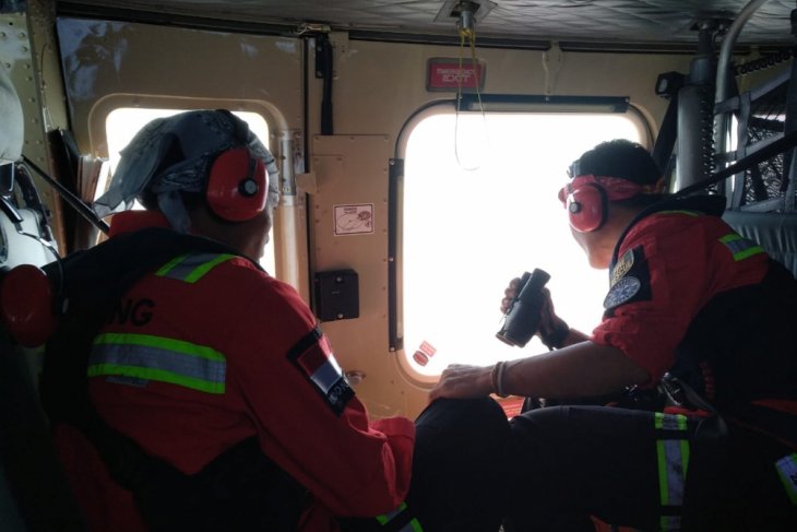 Satu helikopter dikerahkan cari korban KM Karios