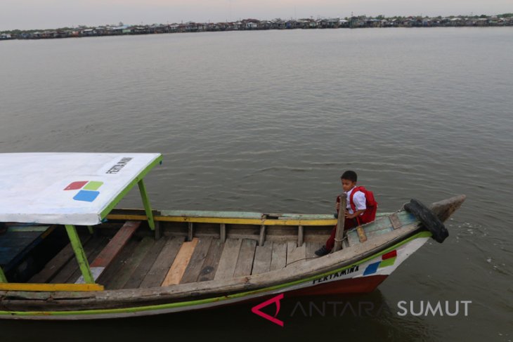 Pertamina Bantu Kampung Nelayan