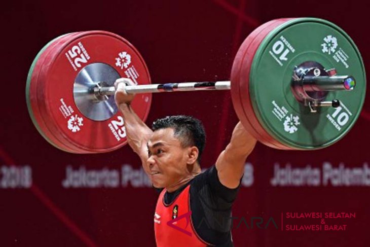 Eko Yuli Peringkat ketiga kejuaraan angkat besi Asia.