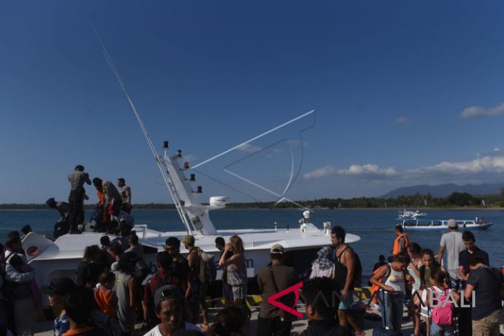 Evakuasi wisatawan Gili Trawangan