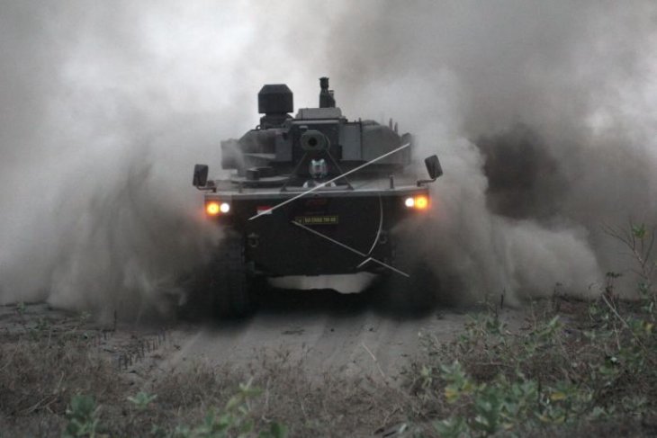 Uji daya gerak medium tank Pindad