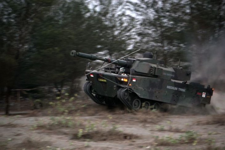 Uji daya gerak medium tank Pindad