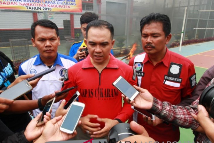 Lapas Cikarang musnahkan barang milik warga binaan