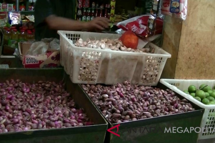 Harga kebutuhan masyarakat di Sukabumi berangsur turun