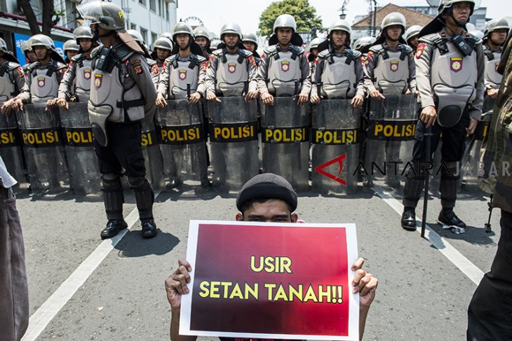 Aksi peringatan Hari Tani Nasional