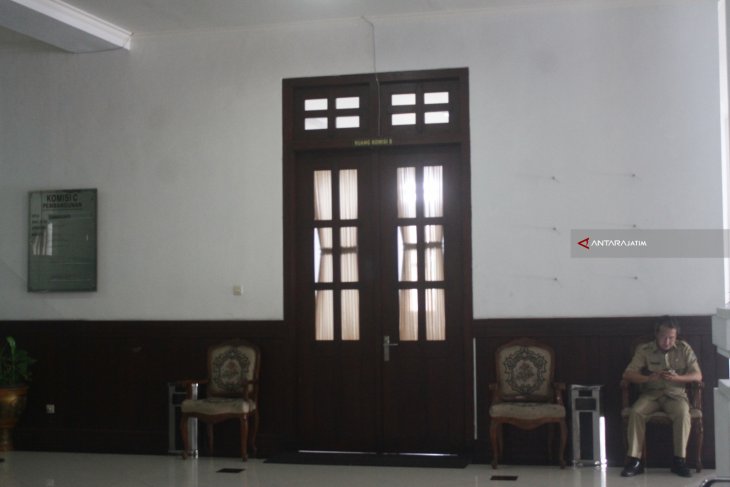 Kantor DPRD Malang Kosong