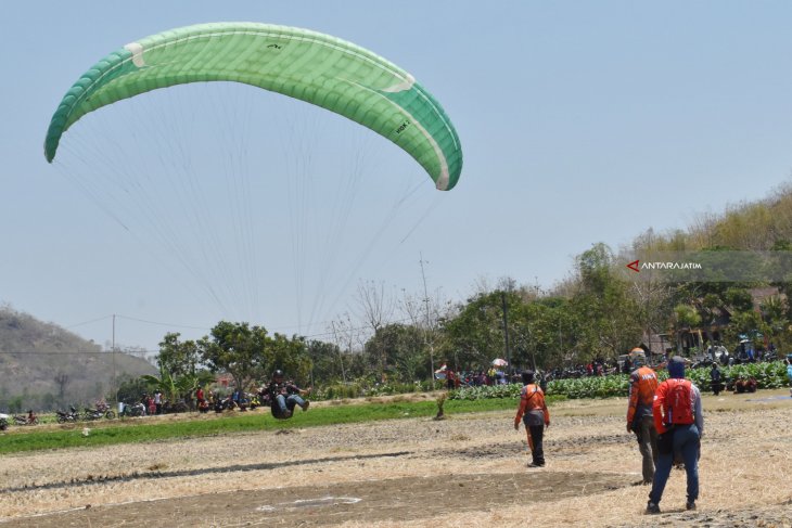 Kejuaraan Paralayang Liga Jatim