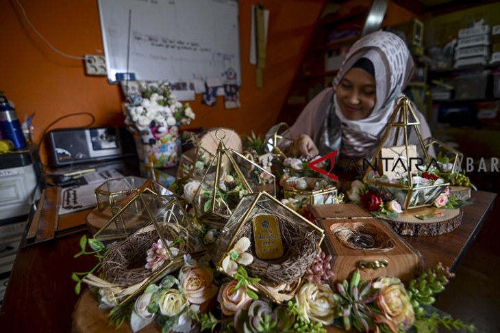 Kerajinan mahar dan hantaran