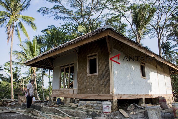 Perbaikan rumah tidak layak huni