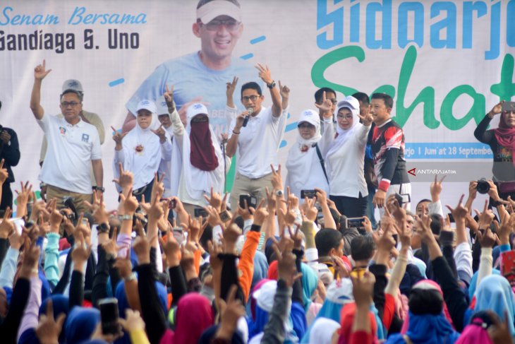 Senam Bersama Sandiaga Uno