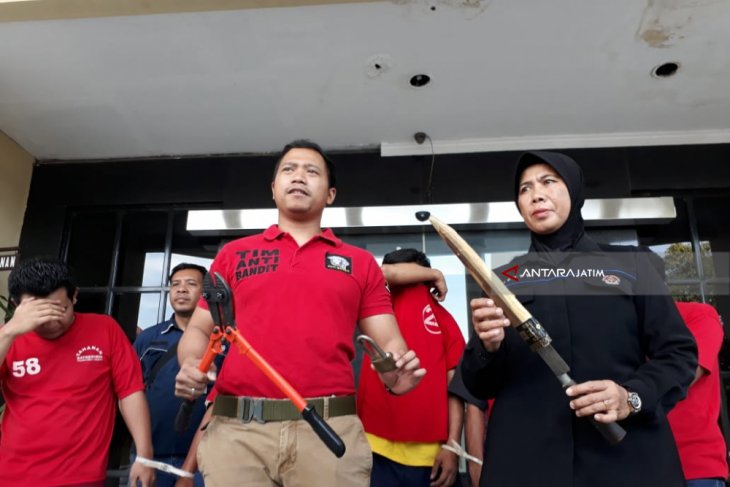 Polrestabes Surabaya Gulung Komplotan Pencuri